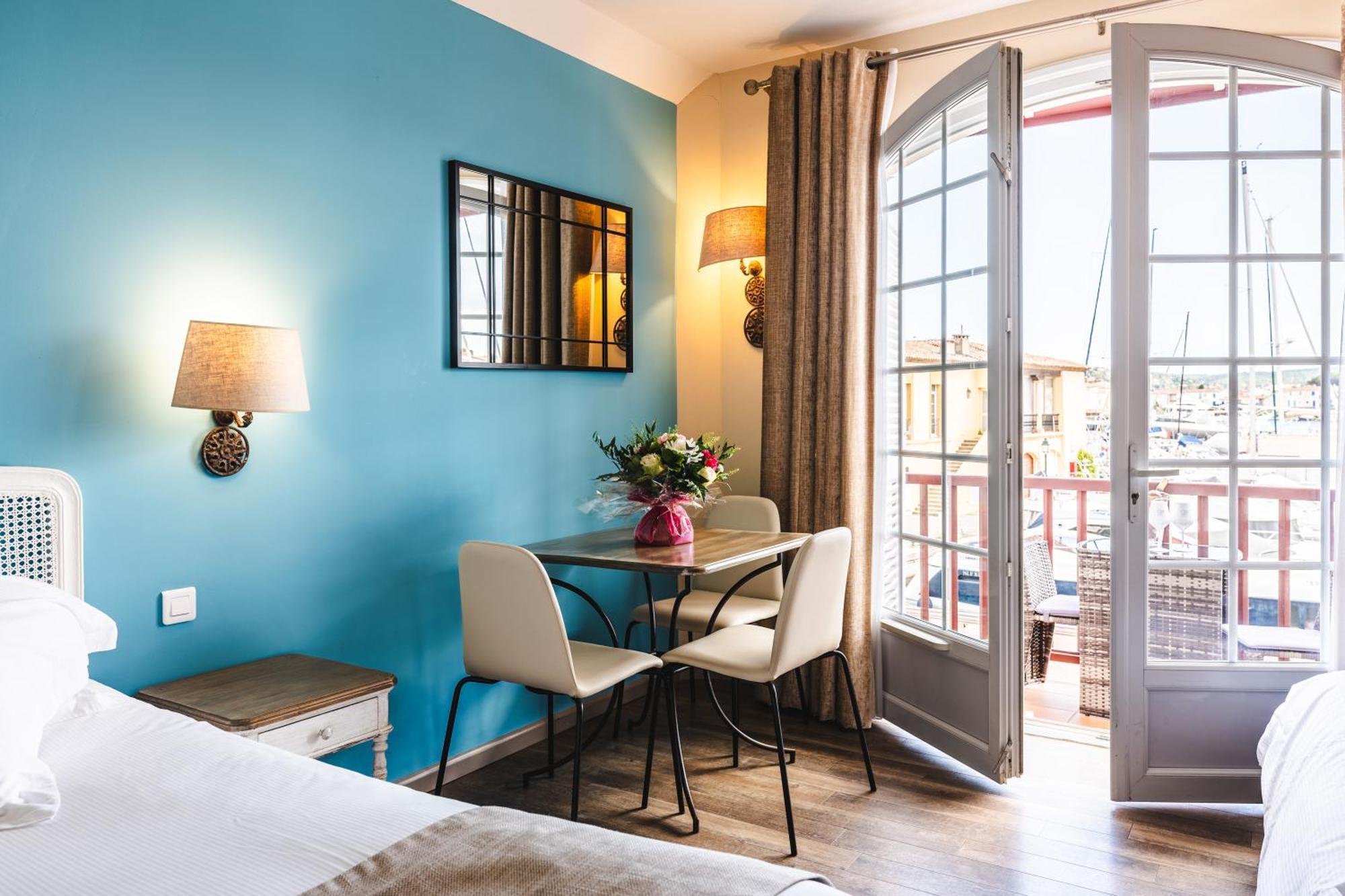 Le Suffren Hotel Grimaud Exterior photo