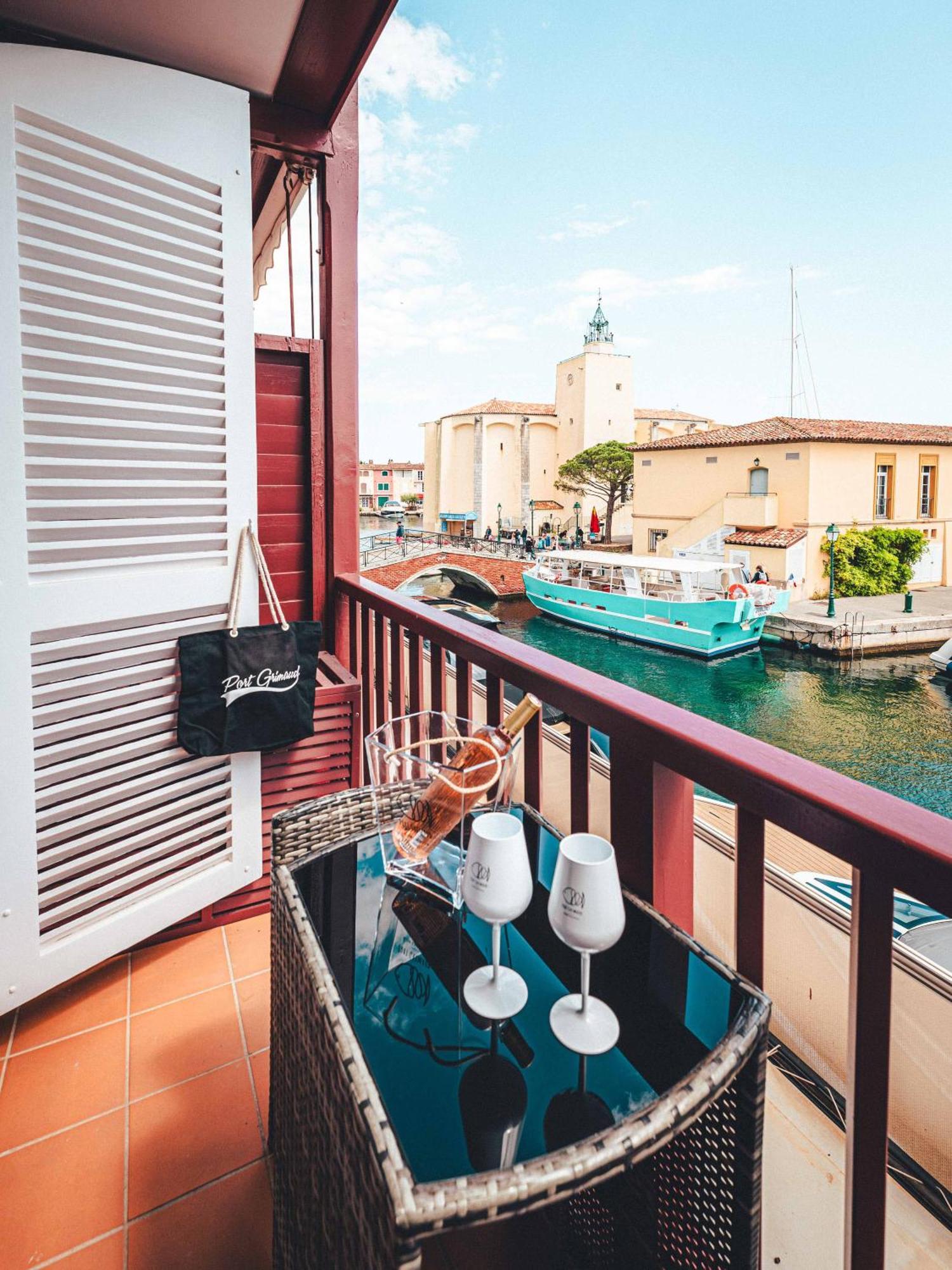 Le Suffren Hotel Grimaud Exterior photo