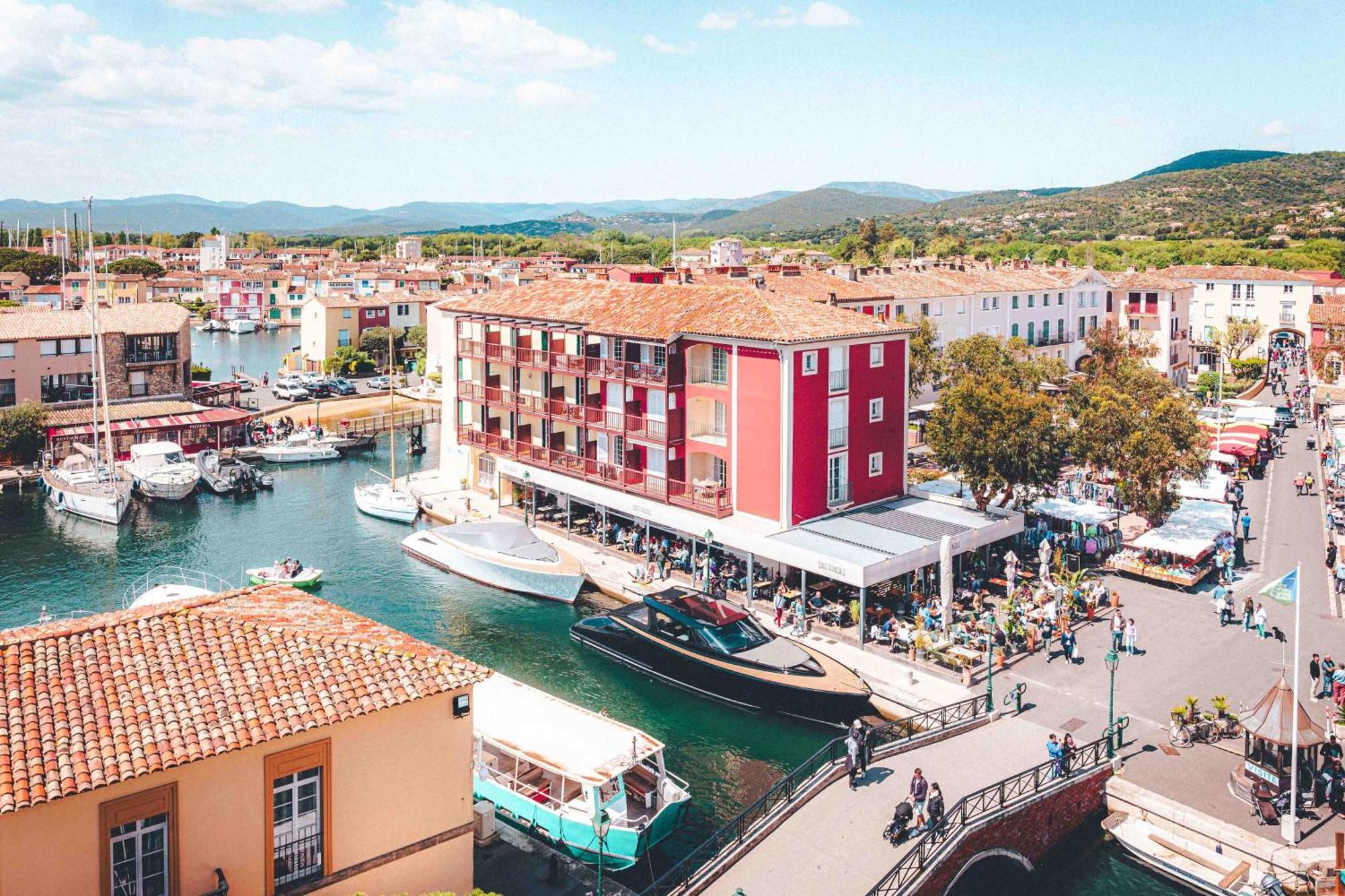 Le Suffren Hotel Grimaud Exterior photo
